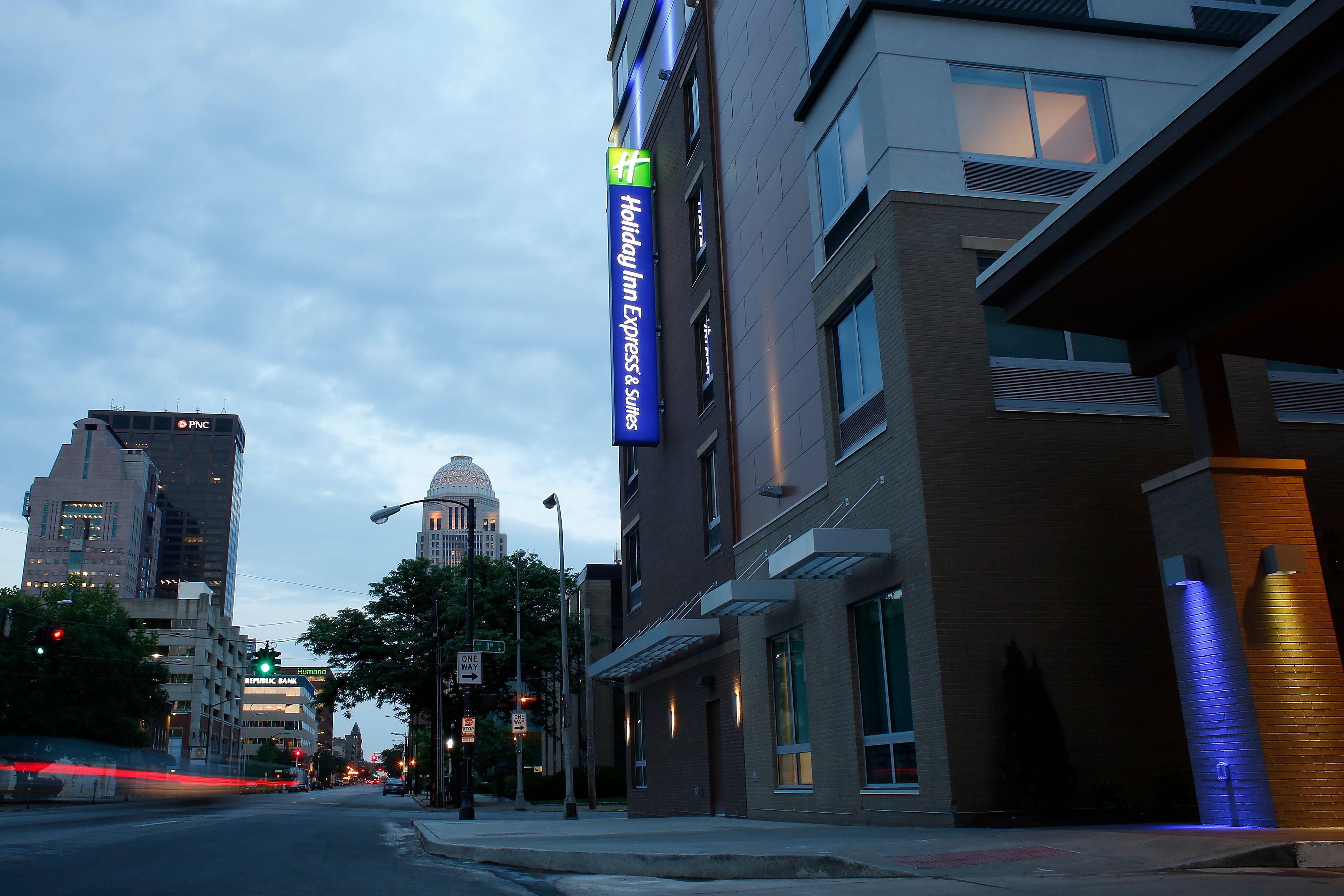Holiday Inn Express & Suites Downtown Louisville By Ihg Luaran gambar